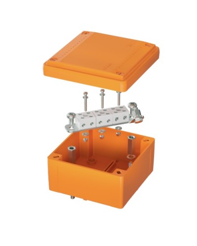 Коробка пластиковая FS с гладкими стенками и клеммниками IP56 100х100х50мм 6р 450V,6A, 4мм.кв DKC (FSB10604) в Ростове-на-Дону Распределительные коробки Pintop.ru