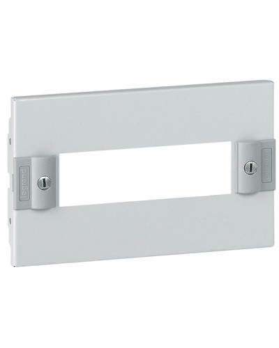 Панель лицевая Legrand 020304 в Ростове-на-Дону Аксессуары для стоек и шкафов Pintop.ru
